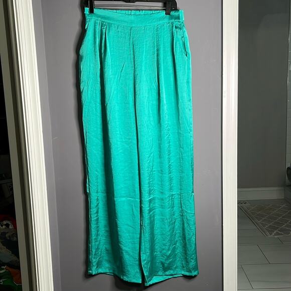 Lumiere Light Green Wide Leg Silky Pants Size Large - Picture 10 of 10
